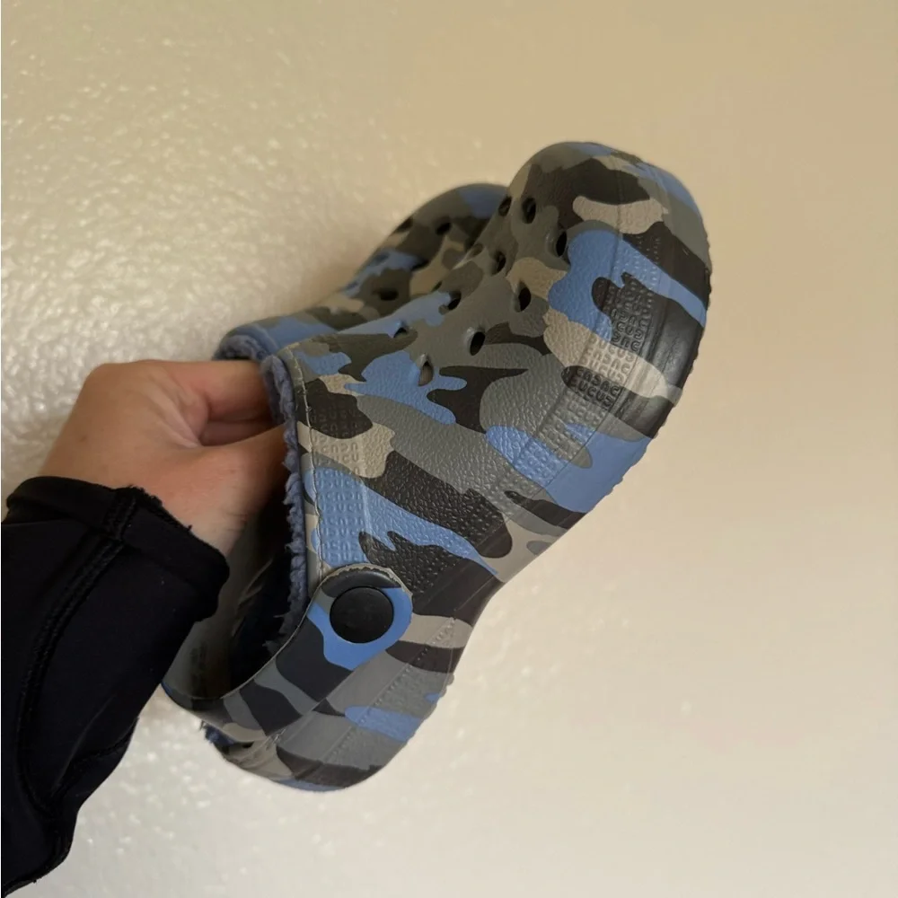 Kids Camouflage Clogs with Blue and Gray